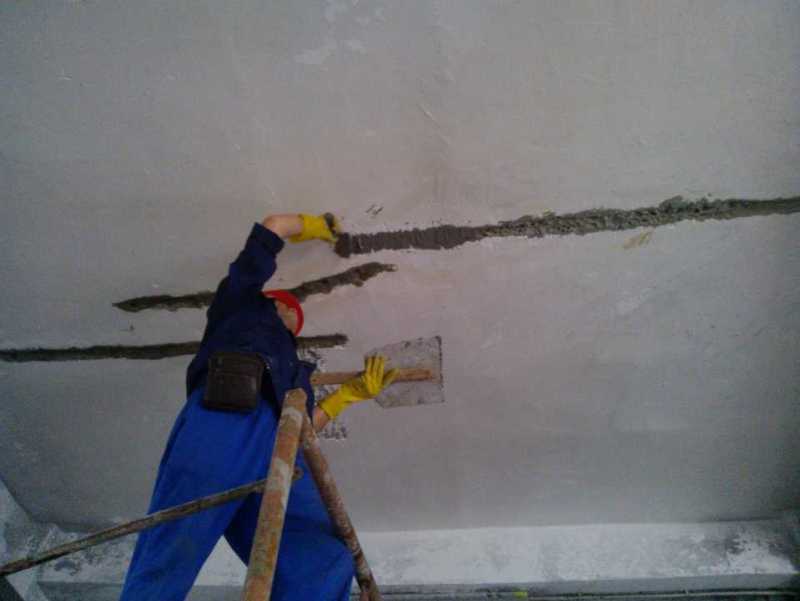 房屋安全鑒定要找什么機(jī)構(gòu)？