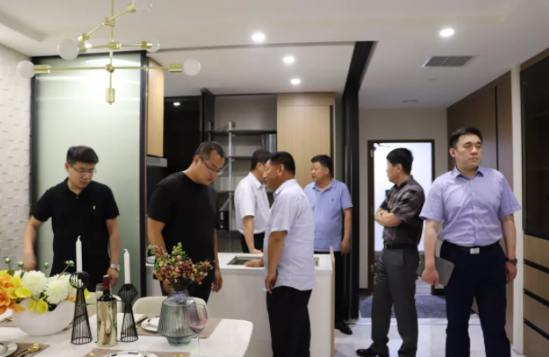 萊州市住建局、中建八局訪問(wèn)海驪，探討住居全產(chǎn)業(yè)鏈合作
